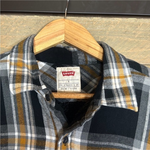 Levi’s plaid flannel shirt / jacket with warm Sherpa lining Size Small - Picture 10 of 11